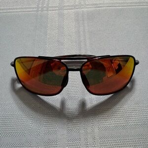 Maui Jim Black Sunglasses with Orange Lenses‎